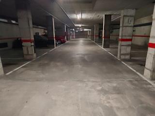 Parking voiture à Joan foster i ortel 25. Parking en antiguo mercadona
