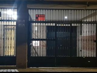 Aparcament cotxe a Santo tomás de villanueva  9. Cochera cerrada para coche mediano