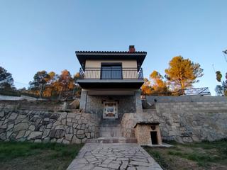 Casa en alquiler en fonollosa. chalet o casa indep