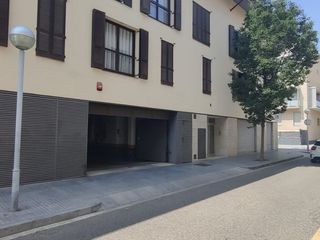 Location Parking voiture à Beatriu de queralt 5. Parking accesible, a pie de calle y con buena maniobrabilidad.
