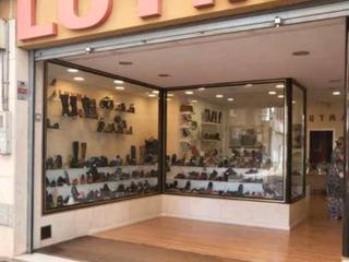 Lloguer Local Comercial a Antonia diaz 32. Alquiler local centro dos hermanas