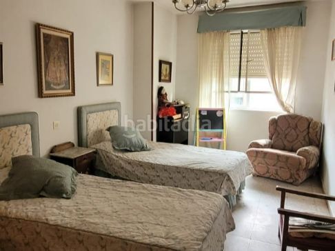 Foto a6c7c658-8b95-48d4-a351-5dc58311fca7. Pis a bufalapluma 12 a Bañeza (La)