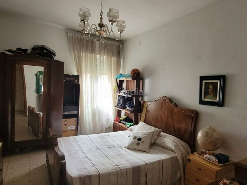 Foto c99e5746-9a0d-4ea3-8e46-b20908acb840. Pis a bufalapluma 12 a Bañeza (La)