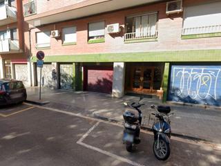 Rent Car parking in Alhambra 8. Plaza alquiler coche pequeño/mediano