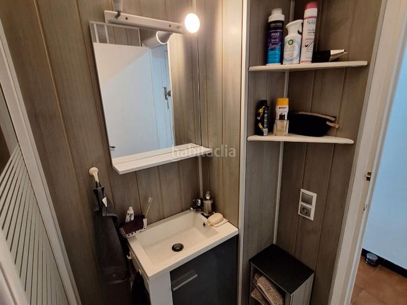 Foto 72d4e1de-362c-4225-84b6-cd980ff760bf. Apartamento en carrer muga-delta 10 1 er ligne de mer avec place de parking privé secteur muga en Empuriabrava