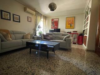 Pis a Avda. san amador 77. Piso de 146 metros cuadrados en la avda. san amador de martos, f