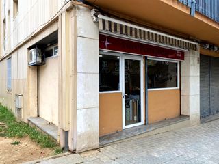 Affitto Locale commerciale in Carrer badalona 114. Alquiler local comercial en nucli urbà argentona