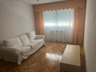 Rent Flat in Calle las amapolas 6. Piso en alquiler en zona de los castillos, alcorcón