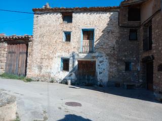 Casa a Alameda la almeza 29. Fantástica casa adosada ,excelente oportunidad tanto para partic