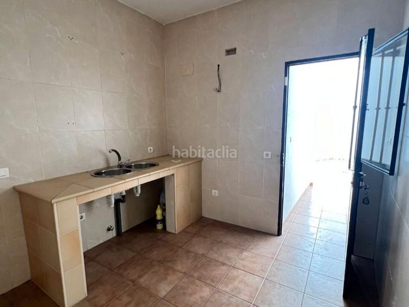 Foto 3e5455b0-5ac8-4290-bd56-6a37093e7d14. Casa pareada en calle barrio 25 casa espectacular de 4 habitaciones, terraza y patio en Jauja (cordoba) en Lucena