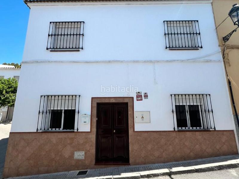 Foto a7174cc6-6b5c-423f-8253-ad3fe2cf077a. Casa pareada en calle barrio 25 casa espectacular de 4 habitaciones, terraza y patio en Jauja (cordoba) en Lucena