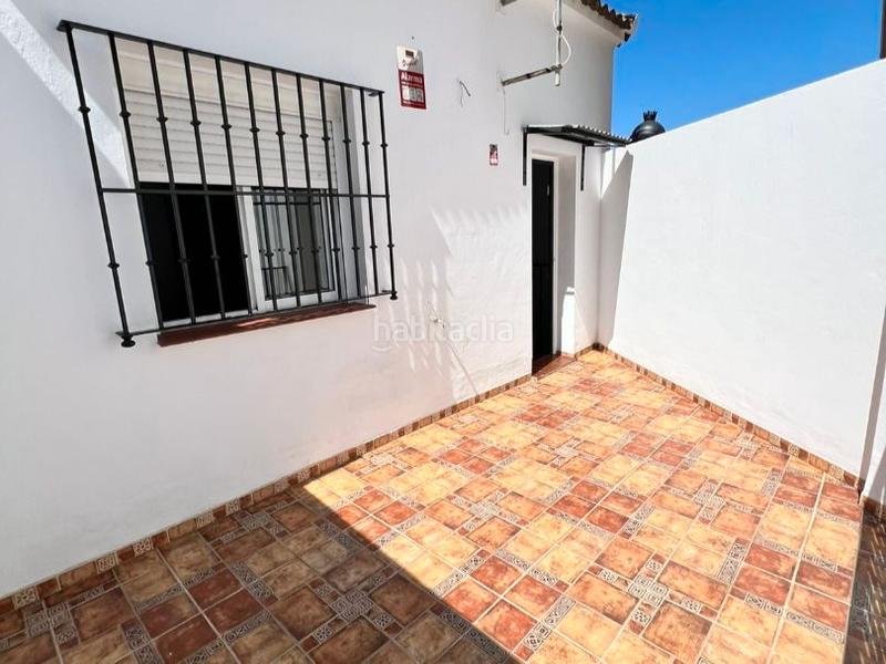Foto c740770a-e784-4d88-84a0-d829c66f9d9f. Casa pareada en calle barrio 25 casa espectacular de 4 habitaciones, terraza y patio en Jauja (cordoba) en Lucena