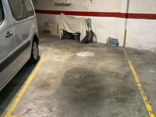 Aparcament de moto a Ponent 92. Venta parquin para moto grande