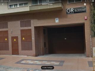 Miete Motorradparkplatz in Trafalgar 1. Garaje motos corte ingles