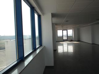 Location Bureau à Avenida jeronimo roure 43. Extraordinarios despachos para entrar, aticos, perfceto estado