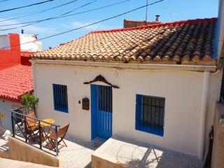 Lloguer Casa adossada a Carrer tit livi 11. Casa bella durmiente - medieval y romántico