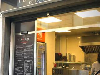Transfer Business premise in Ancha de gracia 12. Asadero de patatas  en pleno funcionamiento