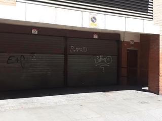 Posto auto in S joaquim 117. Aparcamiento fácil acceso