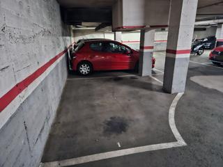 Car parking in Passeig de la torre blanca 60. Garaje venta