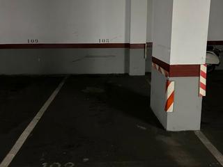 Lloguer Aparcament cotxe a Carrer de parís 60. Parking alquiler