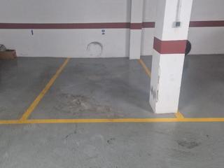 Location Parking voiture à Vistabella  6. Alquila garaje coche o dos motos