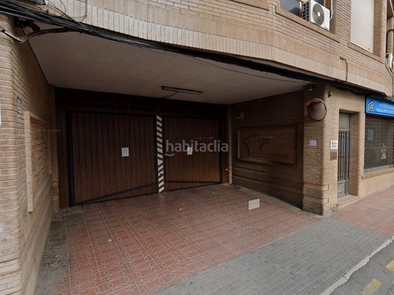 Foto adc5c45d-eeb3-4d54-8aea-be05e09c8a43. Parking coche en julio burell 41 cochera individual cerrada en Linares