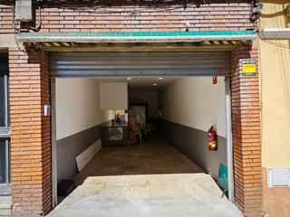 Lloguer Local Comercial a Collbaix 10. Local céntrico con muchas posibilidades