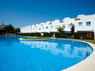 Rent Towny house in Carrer del fonoll 4. Alquiler chalet pareado en cap salou