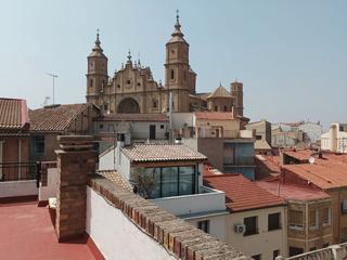 Piso en venta en alcañiz. piso céntrico muy lumino