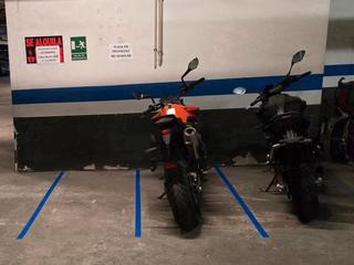 Lloguer Aparcament de moto a Carrer casal dels mogoda 12. Parking para moto 25€ mes