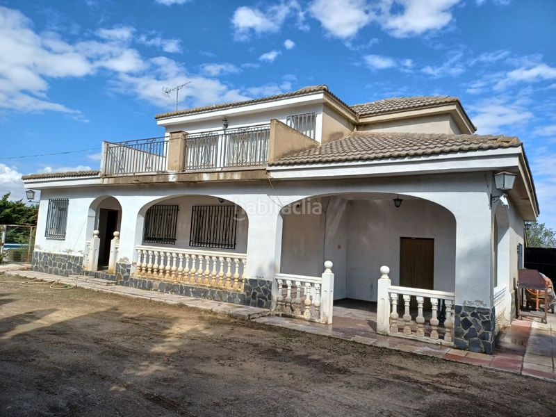 Foto 1199d36c-e278-4835-b4d8-bbc08964d36c. Casa en calle los comercios 3 venta de parcela en Albacete