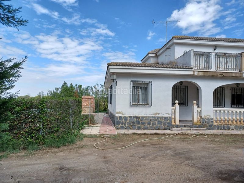 Foto 4e9f8734-fd8a-4682-aaab-29020d3ca9ca. Casa en calle los comercios 3 venta de parcela en Albacete