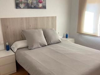 Miete Etagenwohnung in Santiago rusiñol 2. Piso alquiler de septiembre a junio