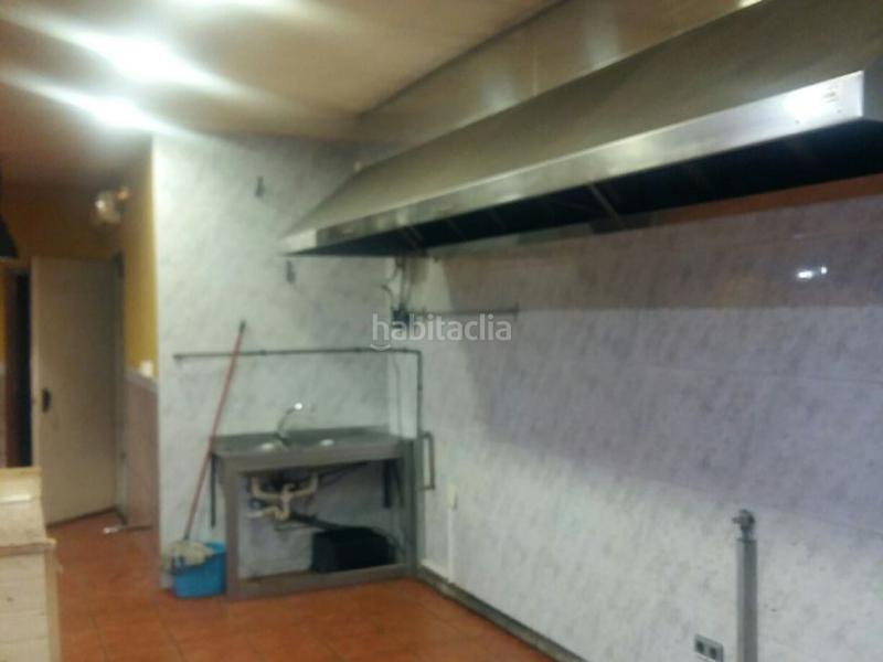 Foto 450569bb-075c-4a23-b714-b9ddab144b92. Lloguer local comercial a calassanç marquès 15 a Mataró