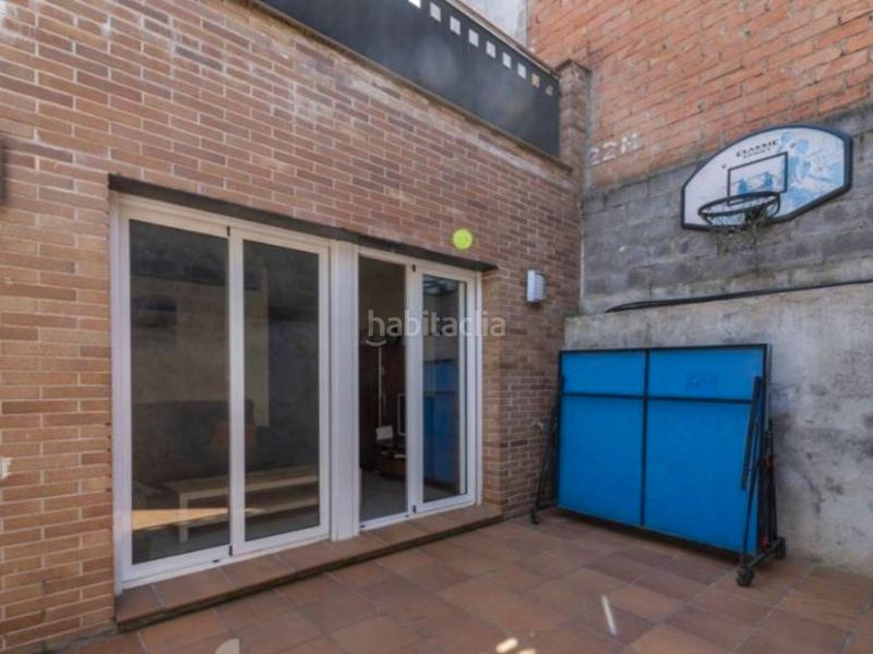 Foto f478d412-b072-4b0f-8963-7ca115385ad1. Casa bifamiliare in avinguda polinyà 49 in Poble Nou Sabadell