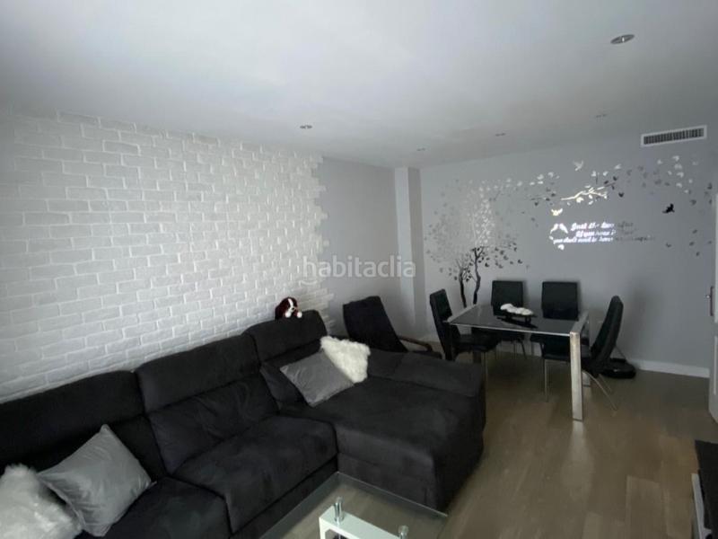 Foto 52b42b7d-fcc1-4969-82d8-028fa204781b. Casa adossada a avda 14 de abril 1 a Casines Puerto Real