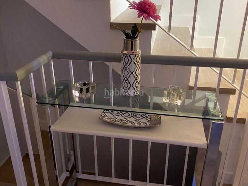 Foto bbde65a5-56bf-4182-a462-304847291f4b. Casa adossada a avda 14 de abril 1 a Casines Puerto Real