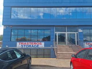 Lloguer Local Comercial a Carretera de la manga 2. Alquiler local 250m en cabo de palos
