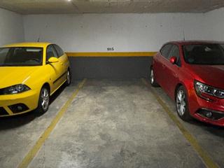 Miete Autoparkplatz in Paseo de la chopera 174. Se alquila plaza de garaje en alcobendas para coche pequeño