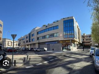 Miete Büro in Puerto de los leones  2. Alquiler de oficinas en calle puerto de los leones. majadahonda