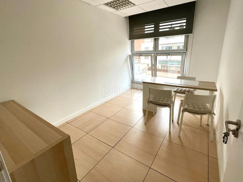 Foto 731c15f0-041f-481c-8564-706ca5aa1b76. Location bureau dans c/migdia 37 dans Eixample Nord Girona