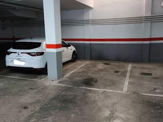 Lloguer Aparcament cotxe a Carrer pintor joan reus 8. Parking grande en vilafames.