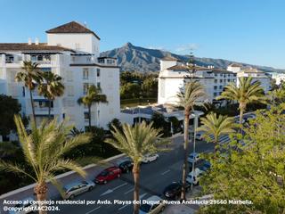Piso en Avenida playas del duque, nueva andaluciía 29660 marbella 3. Particular vende piso y plaza de garaje.