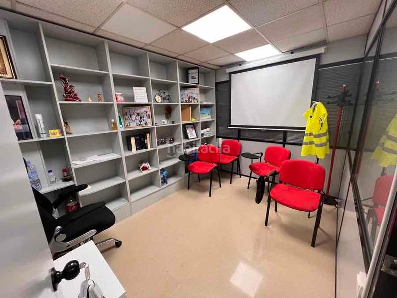 Foto efc19fb0-6fb4-4a95-a16c-5125b25fff6d. Rent office space in calle industria 60 in El Camp d´en Grassot i Gràcia Nova Barcelona