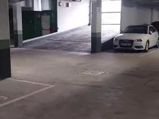 Lloguer Aparcament cotxe a Calle lili alvarez 2. Garaje alquiler málaga, puerta blanca-mainake