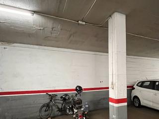 Location Parking moto à Mas mari 28. Parking moto grande