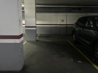 Parking coche en Calle felipe ll 86. Parking en el barrio de sant andreu, barcelona