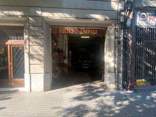 Local Comercial a Carrer de llança 11. Local en plaza españa