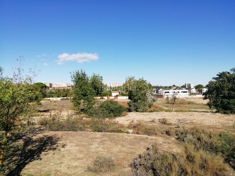 Foto c1e31423-5904-46b3-b911-93291a6c3391. Rural plot in camino fuente la junquera 20 in Zaragoza
