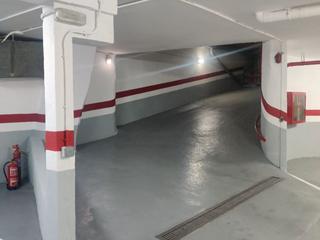 Posto auto in Passeig de amunt 24. En venta plaza de parking para coche pequeño por soloal precio d